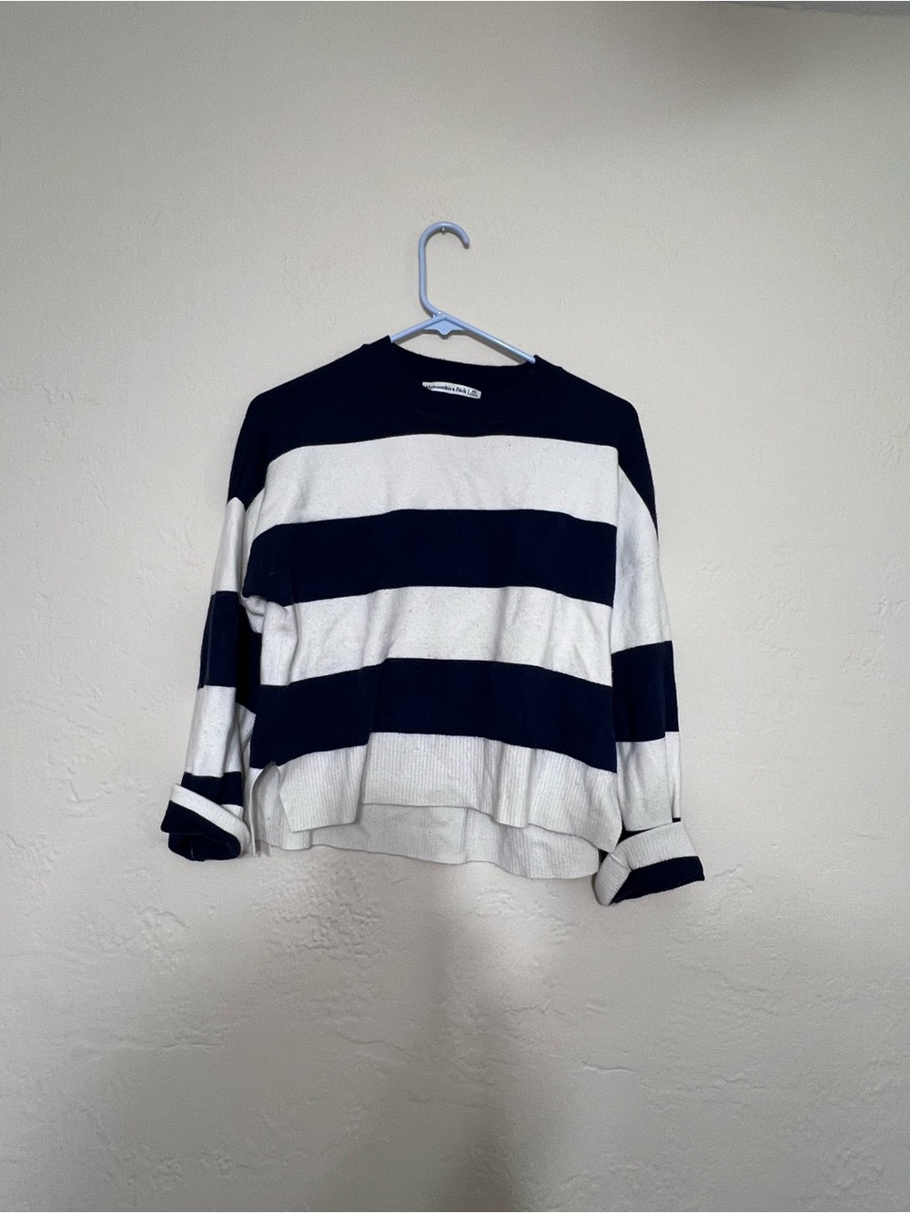 Abercrombie & Fitch Navy and White Wide-Stripe Crewneck Pullover